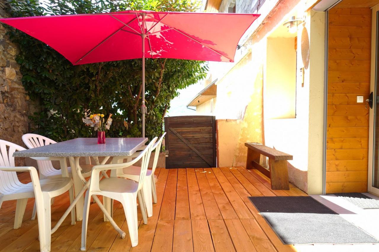 Appartement Spacieux Avec Terrasse Saint-André-dʼEmbrun Esterno foto